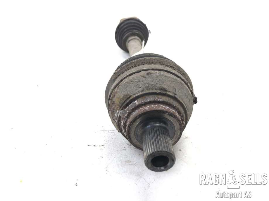 Drivaksel venstre foran, diesel/automat til VW Passat 2015-2019 (Fase 1) (B8) (B8) (3Q0 407 271 AQ|)