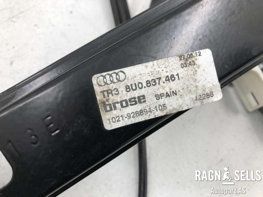 Ruteheis høyre bak til Audi Q3 2011-2014 (Type I, Fase 1) (8K0 959 812 A|)