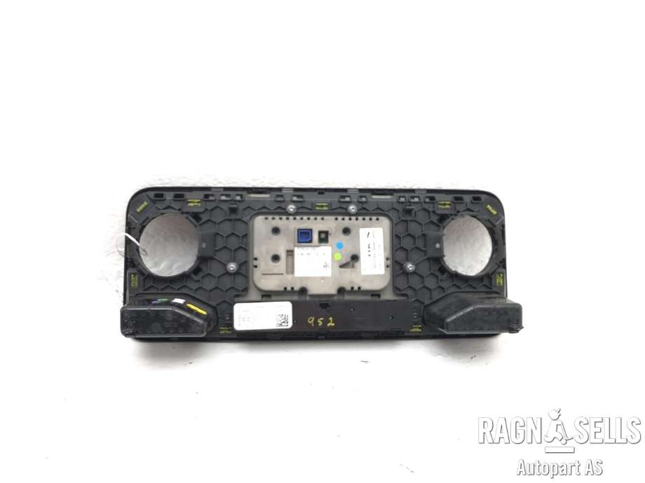 Bilstereo navigasjon skjerm til Mercedes Sprinter 2018-->> (907/910) (907/910) (A 907 900 17 03|)