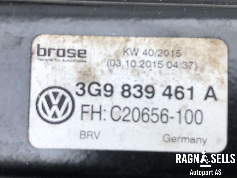 Ruteheis venstre bak til VW Passat 2015-2019 (Fase 1) (B8) (B8) (5Q4 959 812 H|)