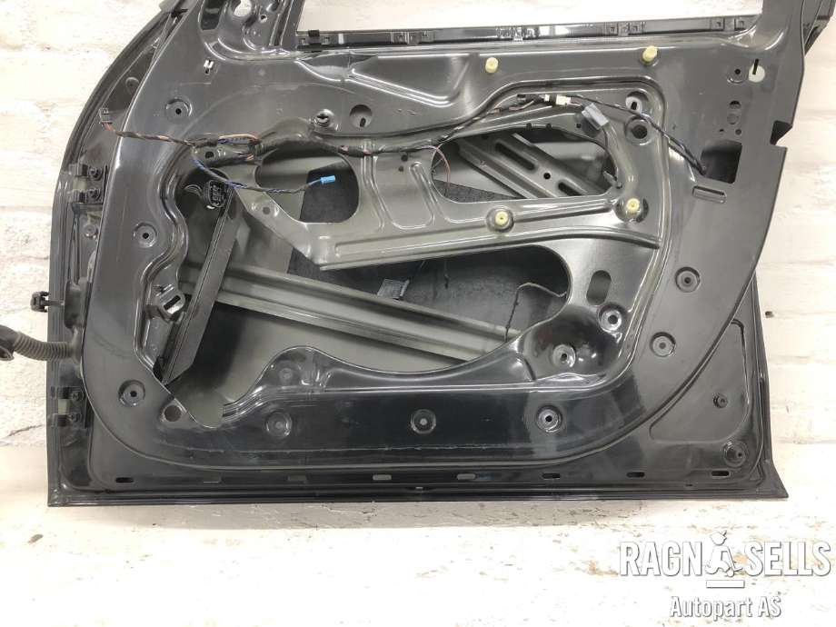 Dør høyre foran til BMW X1 2009-2015 (E84) (E84) (41 00 9 628 746|)