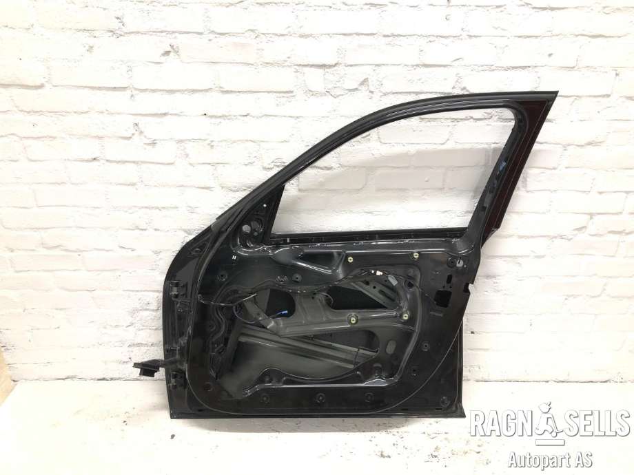 Dør høyre foran til BMW X1 2009-2015 (E84) (E84) (41 00 9 628 746|)