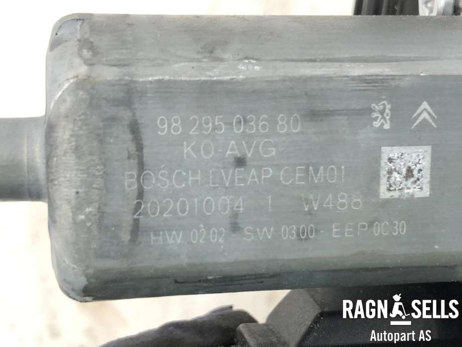 Ruteheis venstre foran til Toyota Proace 2016-->> (Type II)  (SU001A8091|)
