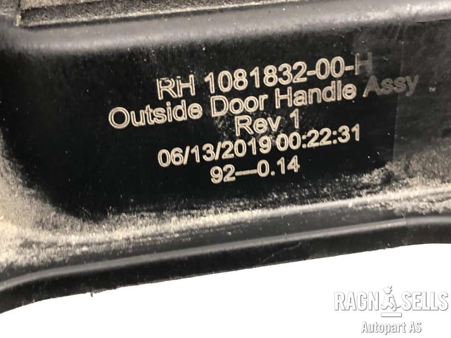 Dørhåndtak utv høyre foran til Tesla Model 3 2018-2023 (Fase 1)  (108183200H|)