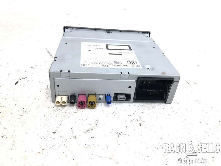Bilstereo navigasjon til VW Golf VII 2012-2017 (Fase 1) (5G0 035 874|5G0 035 819 A|)