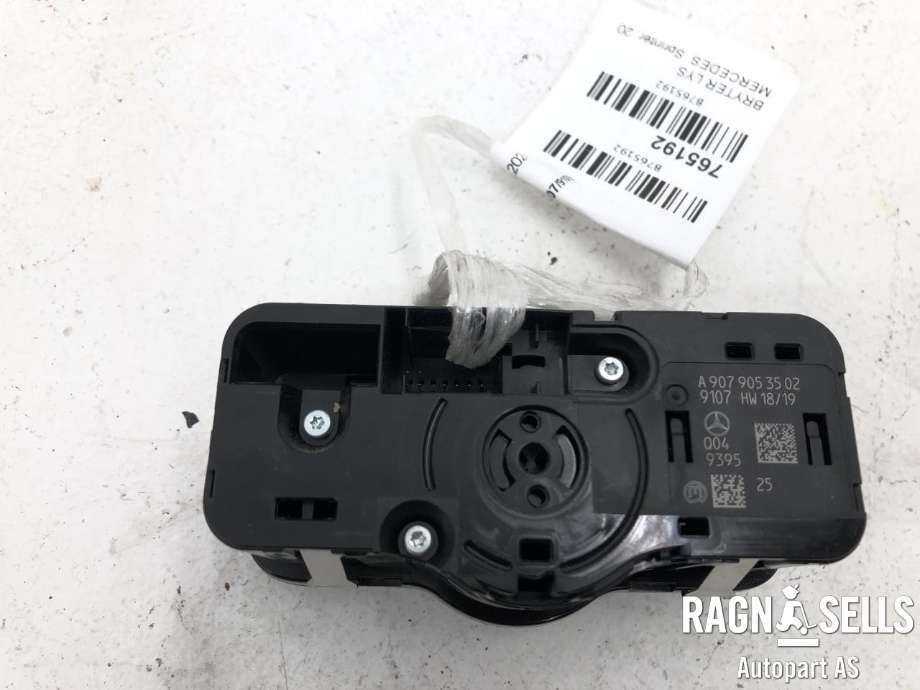Bryter lys til Mercedes Sprinter 2018-->> (907/910) (907/910) (A 907 905 35 02  9107|)