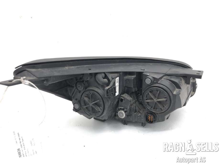 Frontlykt venstre halogen til Kia Soul 2014-2019 (Type II)  (92101E 40101D|)