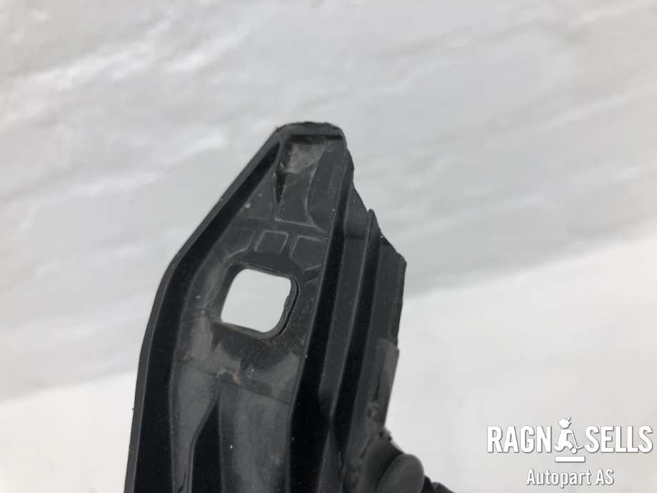 Frontlykt venstre halogen til Ford Transit Connect 2013-2018 Type II, Fase 1 (1949635|FT1113W030DB|)