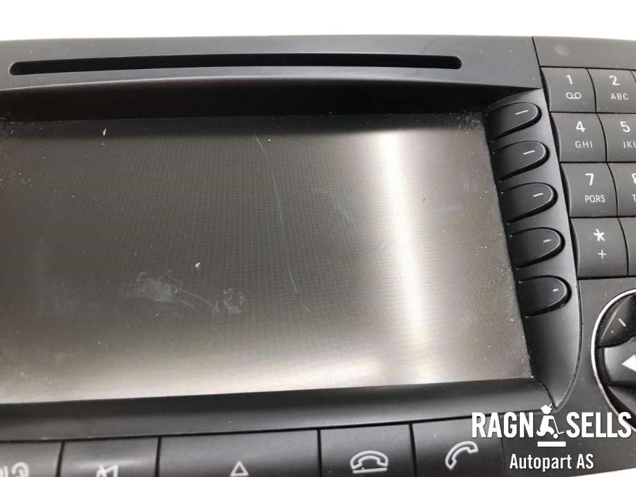 Bilstereo navigasjon til Mercedes E-Klasse 2006-2009 (Fase 2) (W211) (W211) (A 211 870 70 90|)