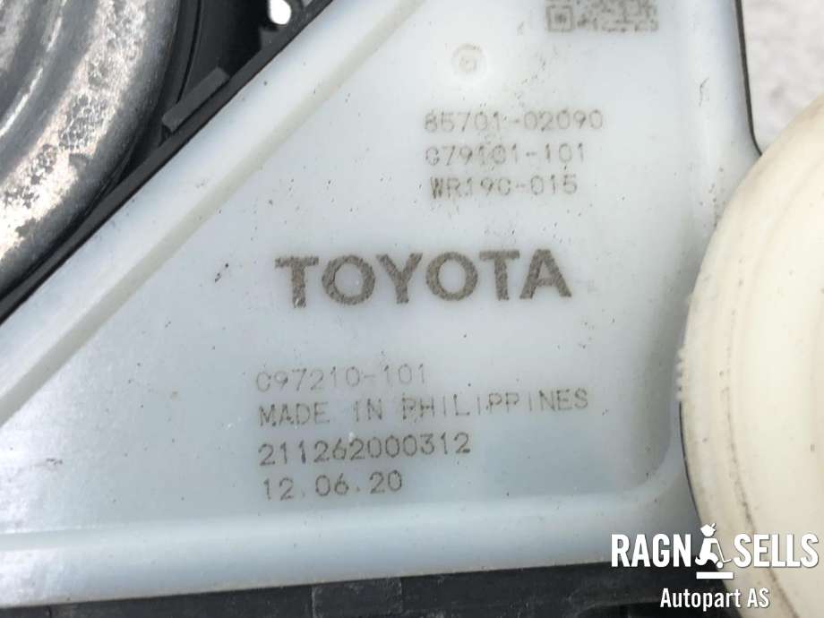 Ruteheis høyre foran til Toyota Corolla 2019-->>  (6981002721|)