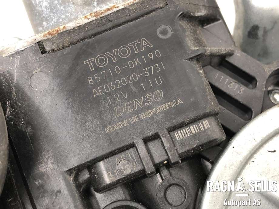 Ruteheis høyre foran til Toyota Hilux 2016-2020 (698010K150|)