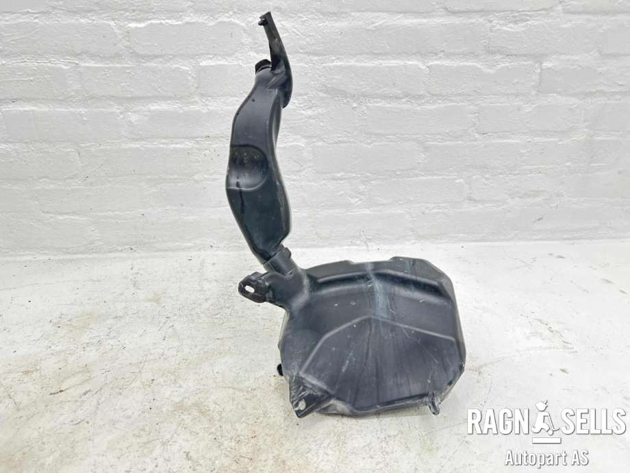 Spylertank til Tesla Model Y 2021-2024 (Type I)  (1607948-00-B|)