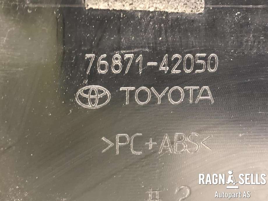 Spoiler bakluke til Toyota RAV4 2019-->> (Type V)  (7608542908||7608842050)
