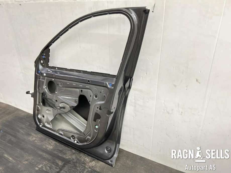 Dør høyre foran til BMW X1 2015-2022 (F48) (F48) (41 00 7 414 370|)