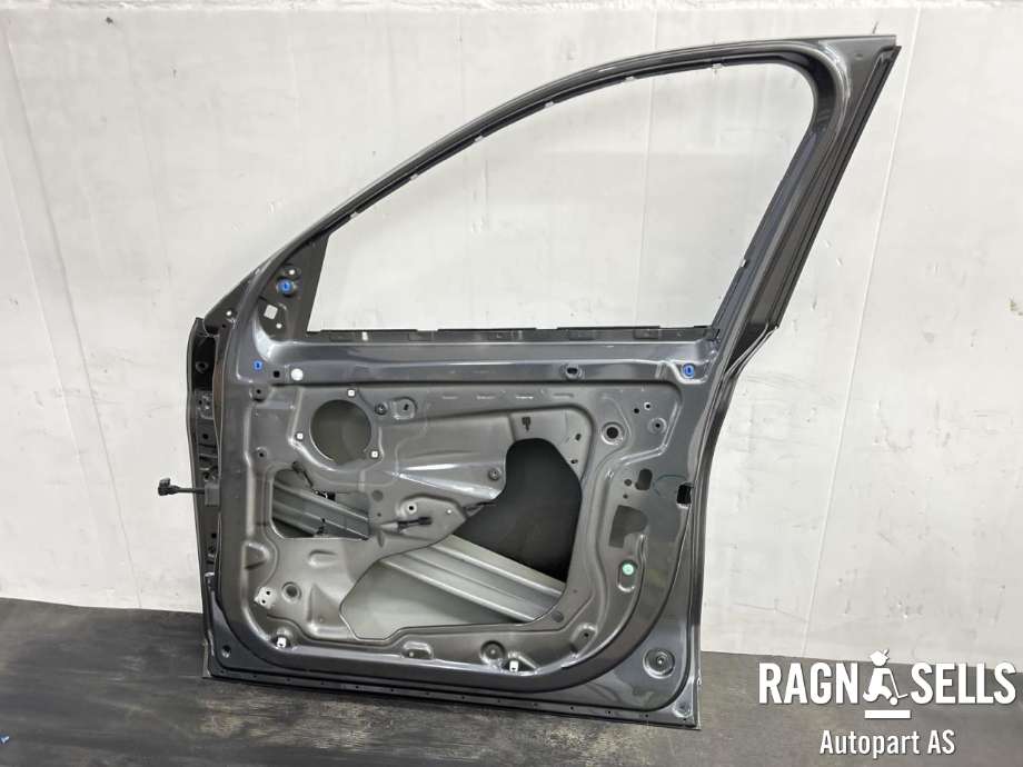 Dør høyre foran til BMW X1 2015-2022 (F48) (F48) (41 00 7 414 370|)
