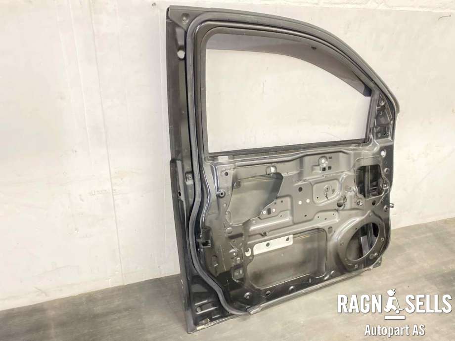 Dør venstre foran til Isuzu D-Max 2017-2020 (Type II, Fase 2)  (8-98268838-1|)