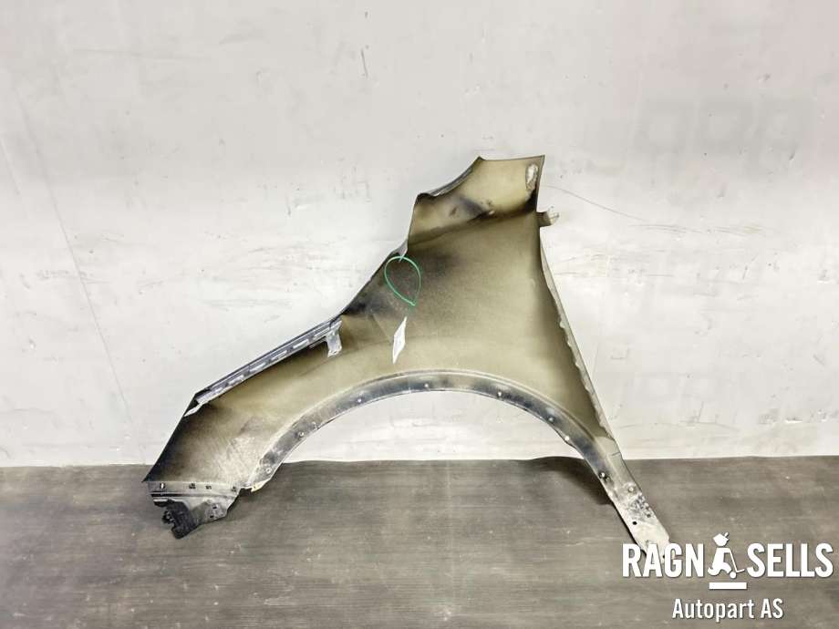 Skjerm høyre foran til Nissan Qashqai 2014-2021 (Type II) (631824EA1A|)