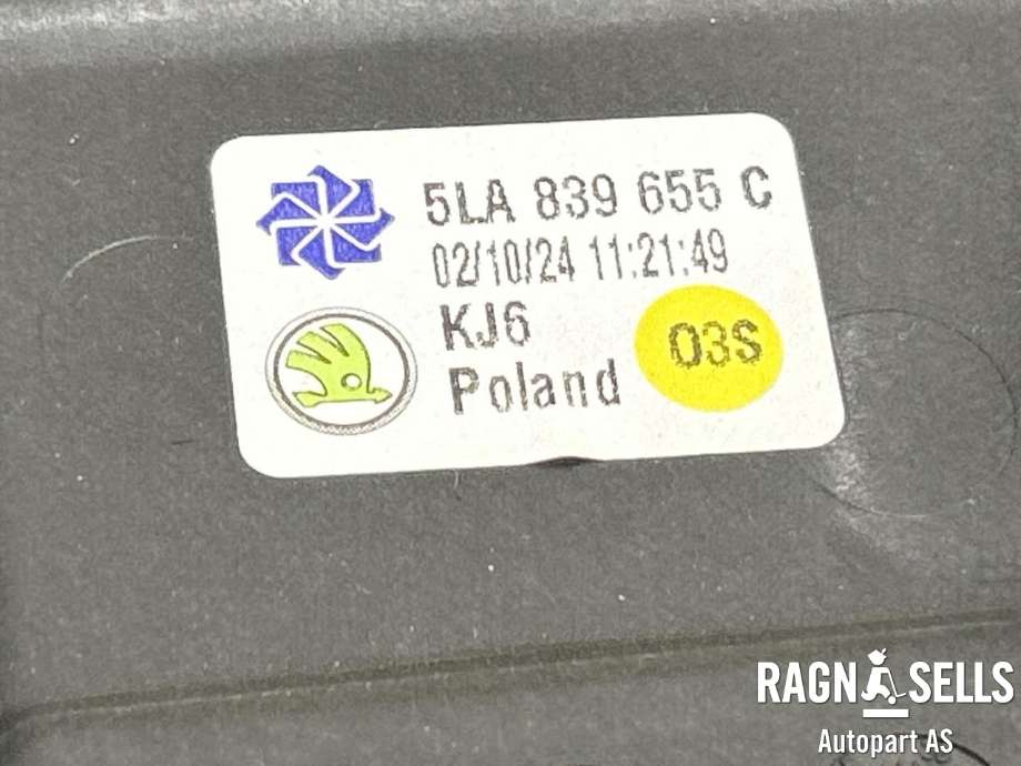 Ruteheis venstre bak til Škoda Enyaq 2021-->> (5LA 839 461|)