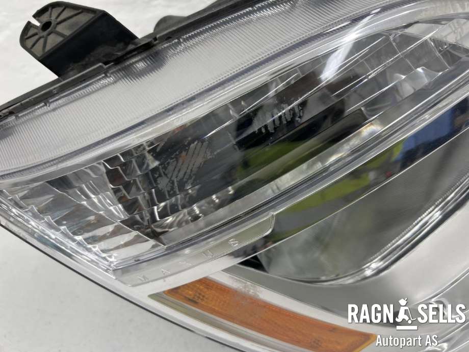 Frontlykt høyre halogen til Maxus EV80 2019-->> (C00118661|)