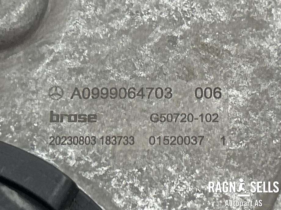 Baklukeåpner motor til Mercedes GLC 2022-->> (X254) (X254) (A 099 906 99 05|)