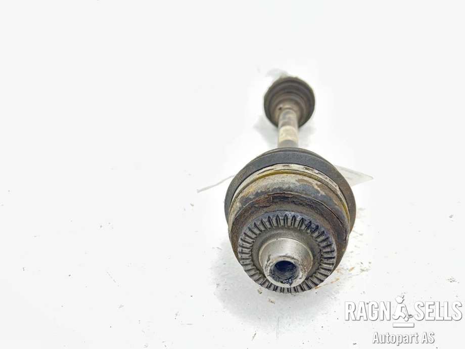 Drivaksel høyre foran, diesel/automat til BMW X3 2010-2017 (F25) (F25) (31 60 8 675 014|)