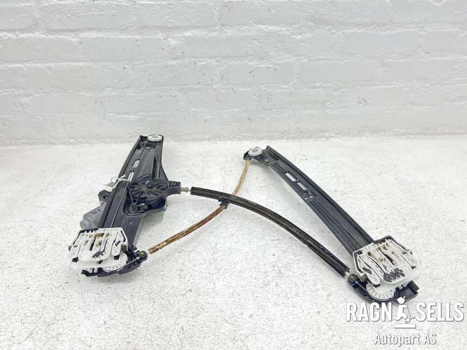 Ruteheis høyre foran til BMW X3 2010-2017 (F25) (F25) (51 35 7 382 135|)