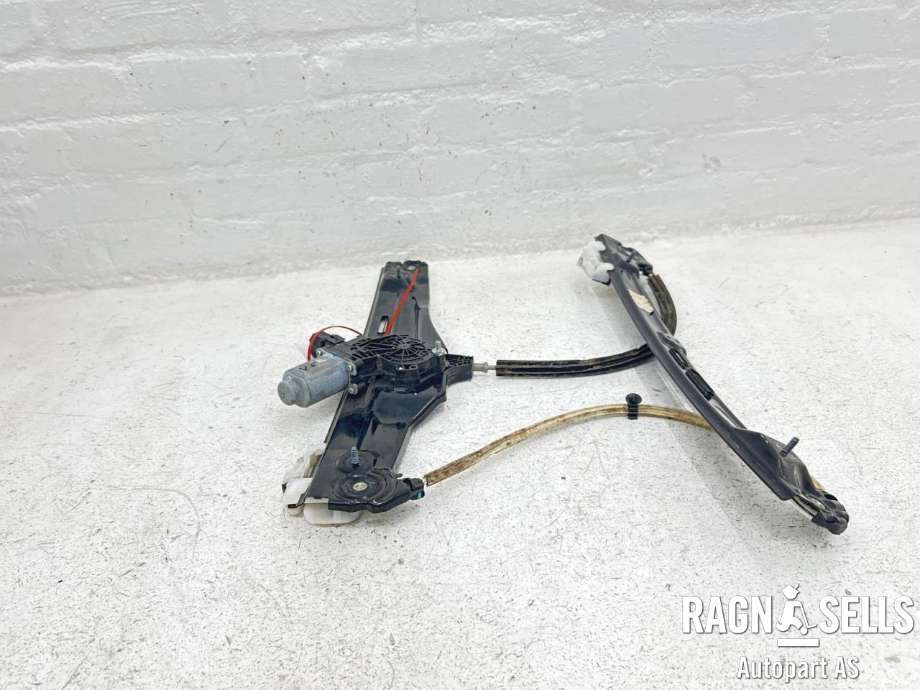 Ruteheis venstre foran til BMW X3 2010-2017 (F25) (F25) (51 35 7 382 135|)