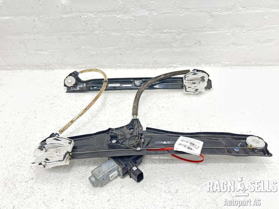Ruteheis venstre foran til BMW X3 2010-2017 (F25) (F25) (51 35 7 382 135|)