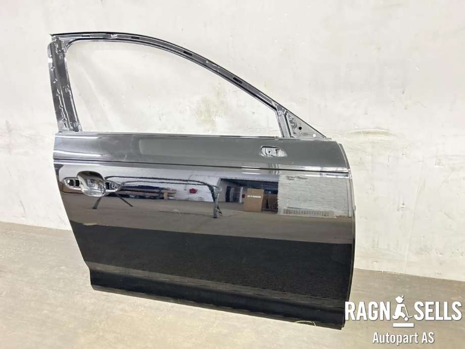 Dør høyre foran til Audi A4, 2015-2019 (Type V, Fase 1) (B9) (B9) (8W0 831 052 D)