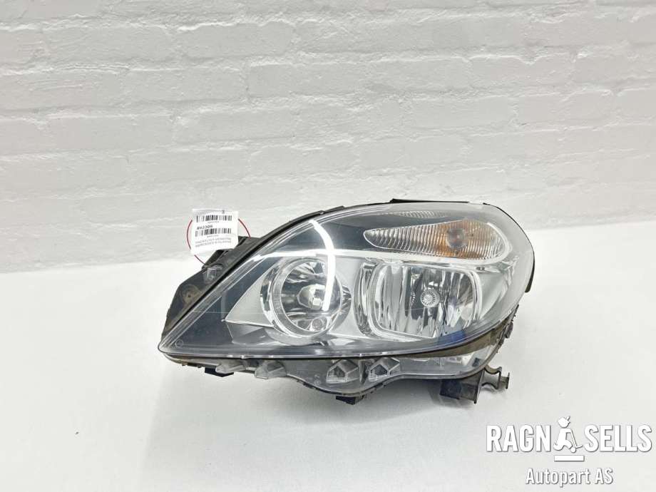 Frontlykt venstre halogen til Mercedes B-Klasse, electric drive, 2014-2018 (W242) (W242) (A 246 820 01 61)
