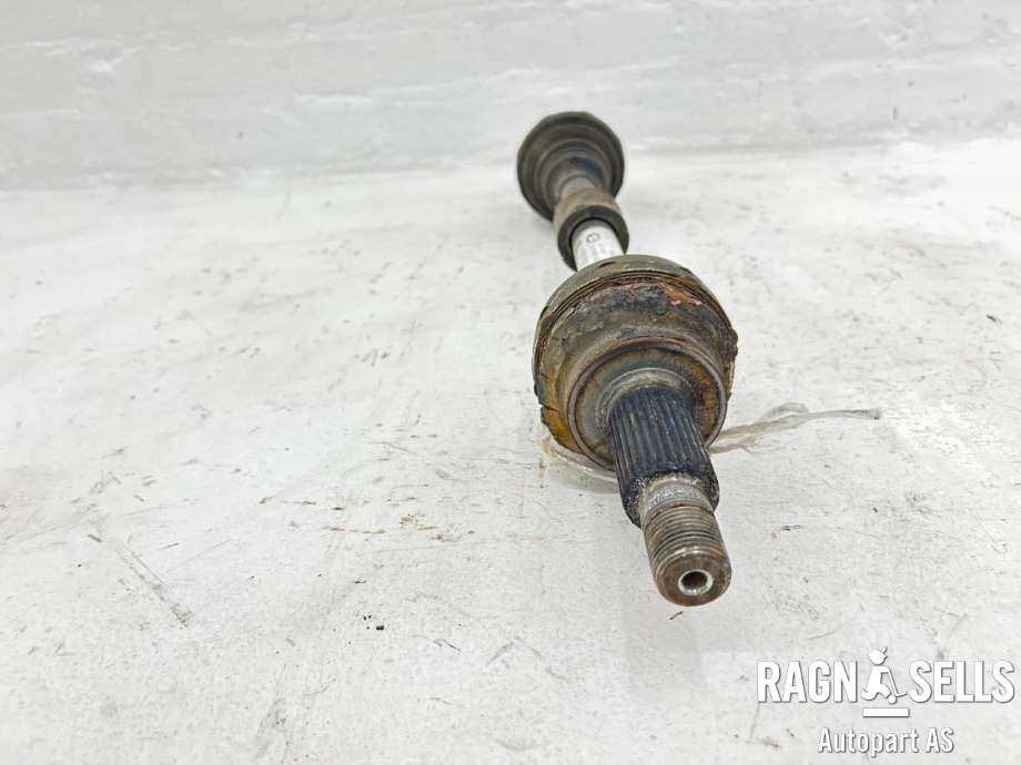 Drivaksel høyre bak, elbil til Jaguar I-PACE 2018-->> (T4K1076|(J9D34B402AC)|)