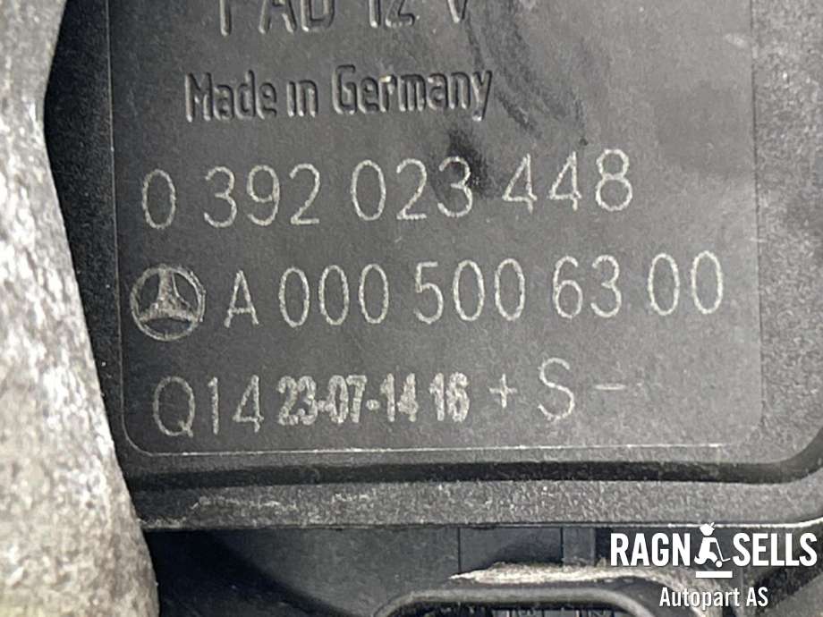 Vannpumpe elektrisk til Mercedes GLC 2022-->> (X254) (X254) (A 000 500 63 00|)