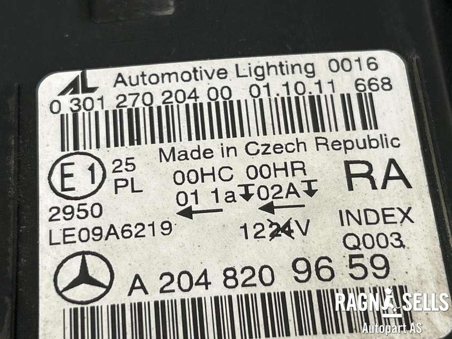 Frontlykt høyre halogen til Mercedes C-Klasse 2011-2014 (Fase 2) (W204) (W204) 