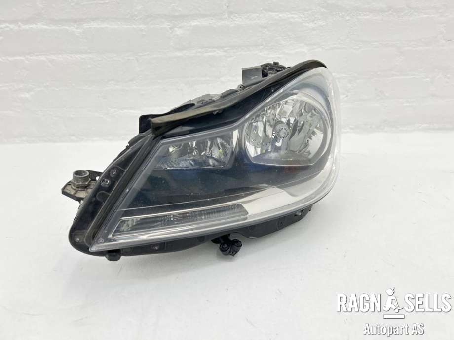 Frontlykt venstre halogen til Mercedes C-Klasse 2011-2014 (Fase 2) (W204) (W204)