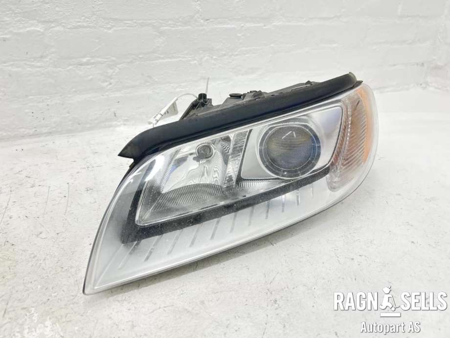 Frontlykt venstre xenon til Volvo V70 2007-2013 (Type III, Fase 1)  (31214415|)
