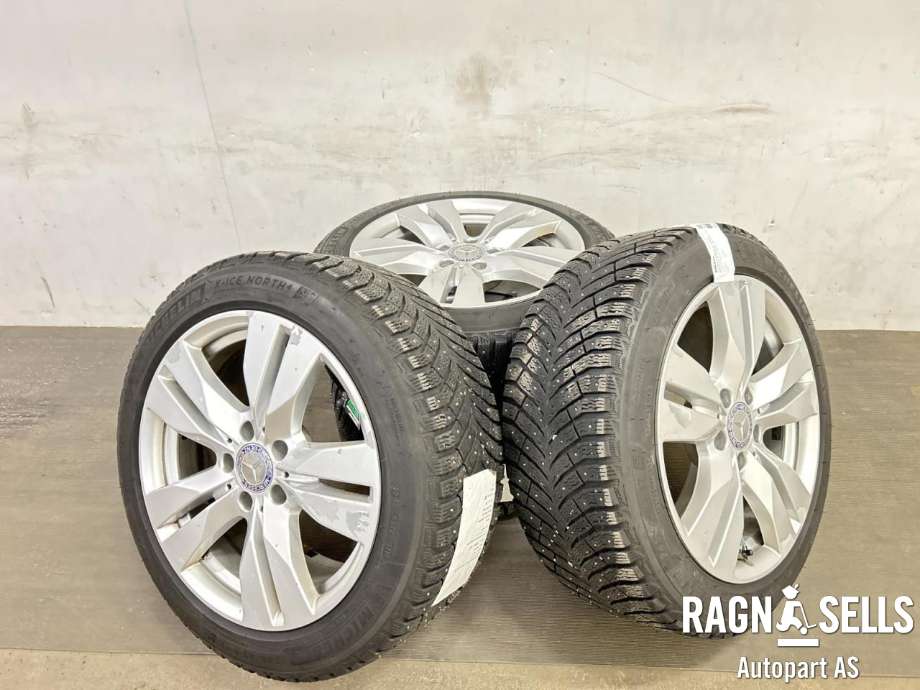 Hjulsett aluminium vinter til Mercedes E-Klasse, 2013-2016 (Fase 2) (W212) (W212) (MICHELIN|A2124010402)