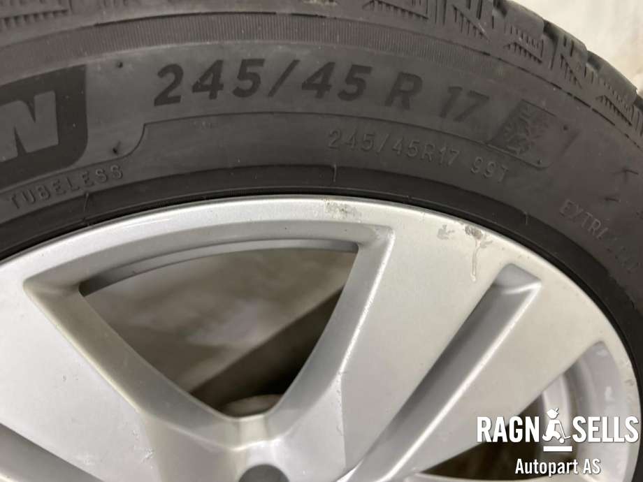 Hjulsett aluminium vinter til Mercedes E-Klasse 2013-2016 (Fase 2) (W212) (W212) (MICHELIN|A2124010402|)