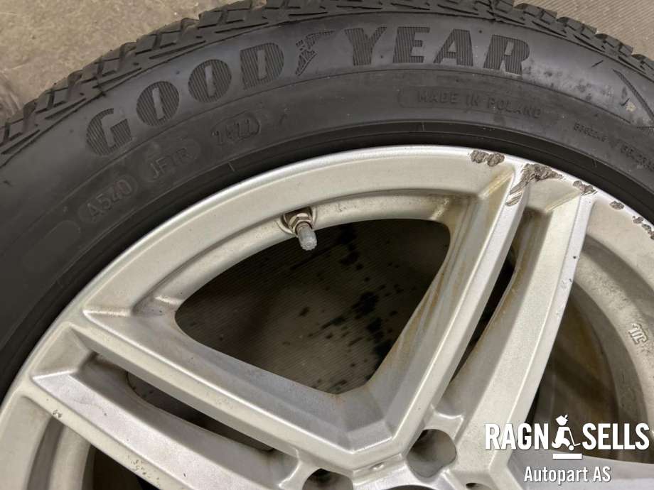 Hjulsett aluminium vinter til Mercedes C-Klasse 2014-2018 (Fase 1) (W205) (W205) (GOOD YEAR|N/A|)