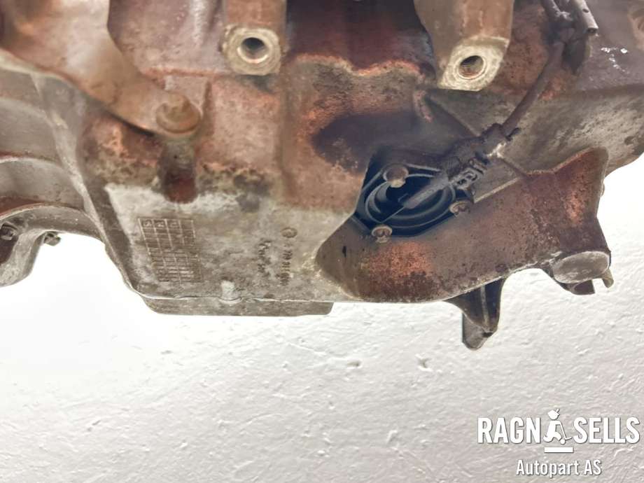 Motor bensin til Mercedes B-Klasse 2011-2018 (W246) (W246) (A 270 010 23 03 80|A 270 010 16 02|)