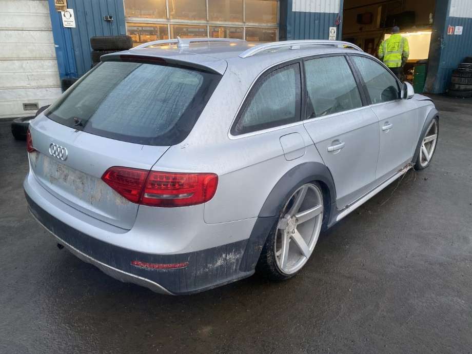 Audi A4, Allroad 2009-2016 (Type I) (B8) (B8), Motorkode: CAHA, Girkassekode: KLV