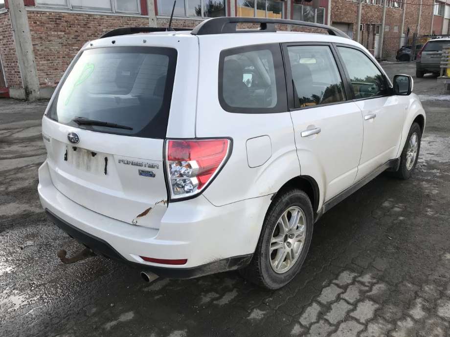 Subaru Forester 2008-2013 (Type III) , Motorkode: EE20, Girkassekode: 