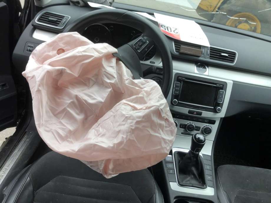 VW Passat 2011-2015 (B7) (B7), Motorkode: CFFB, Girkassekode: NFU