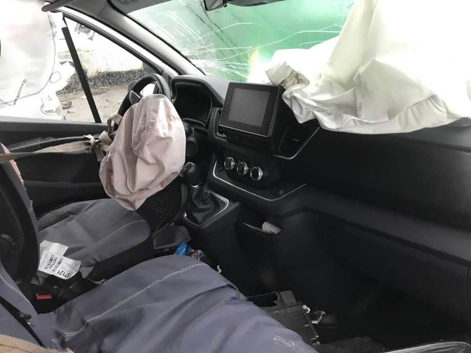 Renault Trafic 2014-->> , Motorkode: M9R Z7, Girkassekode: DW6 (009) – KTK09E6