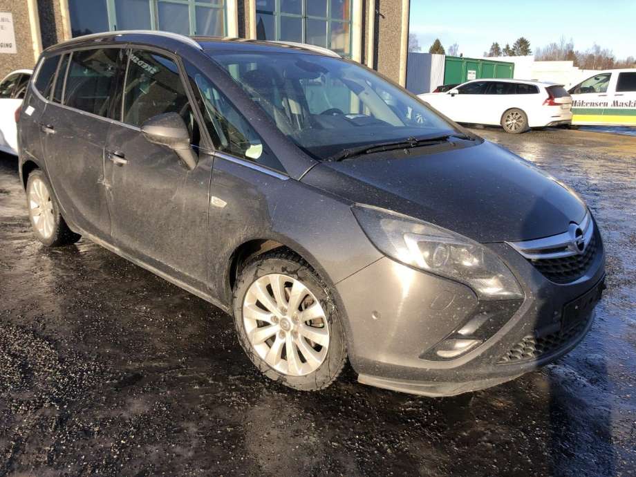 Opel Zafira Tourer 2012-2018 , Motorkode: A20DT, Girkassekode: MYJ