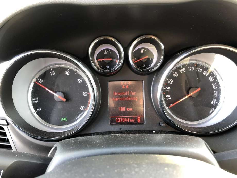 Opel Zafira Tourer 2012-2018 , Motorkode: A20DT, Girkassekode: MYJ