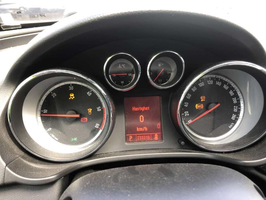 Opel Insignia A 2009-2014 , Motorkode: A20DTH, Girkassekode: 