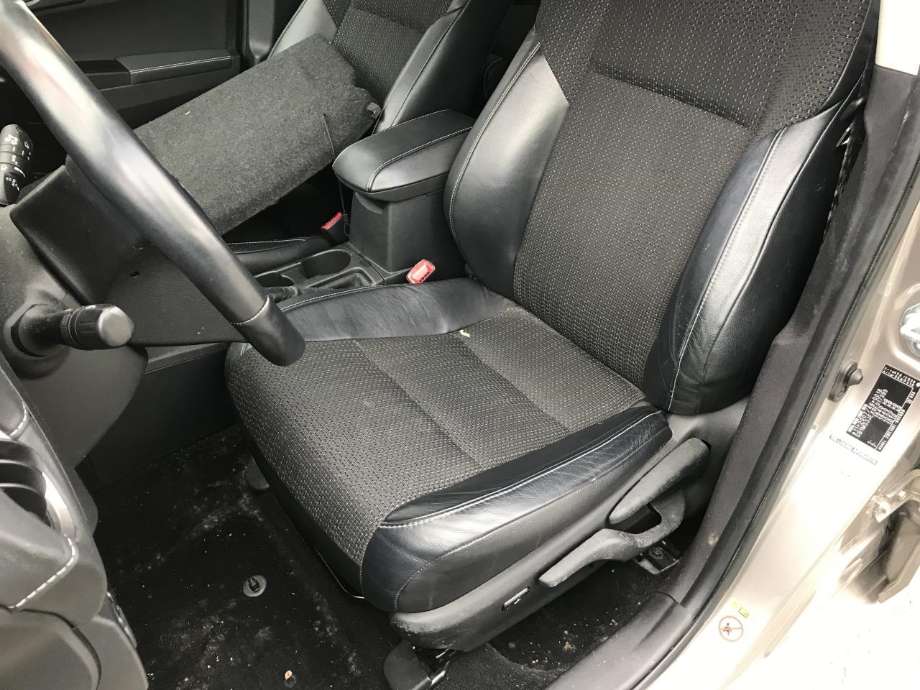 Toyota Auris 2013-2015 (Type II, Fase 1) , Motorkode: 2ZR-FXE, Girkassekode: 3090047063