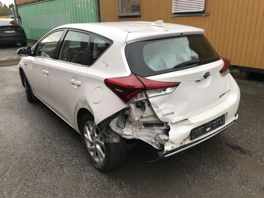 Toyota Auris 2013-2015 (Type II, Fase 1) , Motorkode: 2ZR-FXE, Girkassekode: