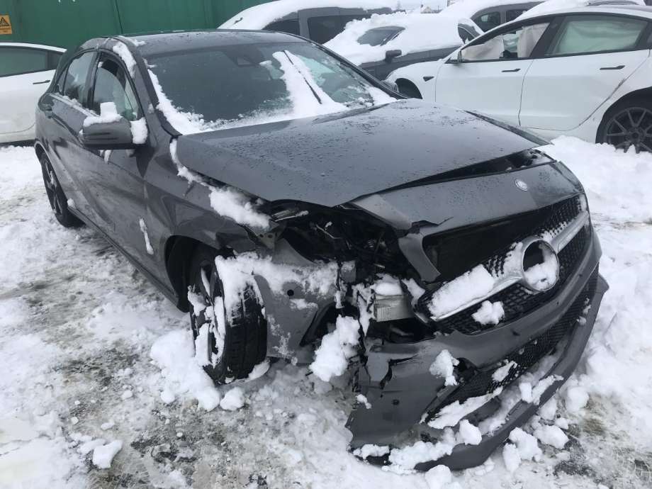 Mercedes A-Klasse 2012-2018 (W176) (W176), Motorkode: 270910, Girkassekode: