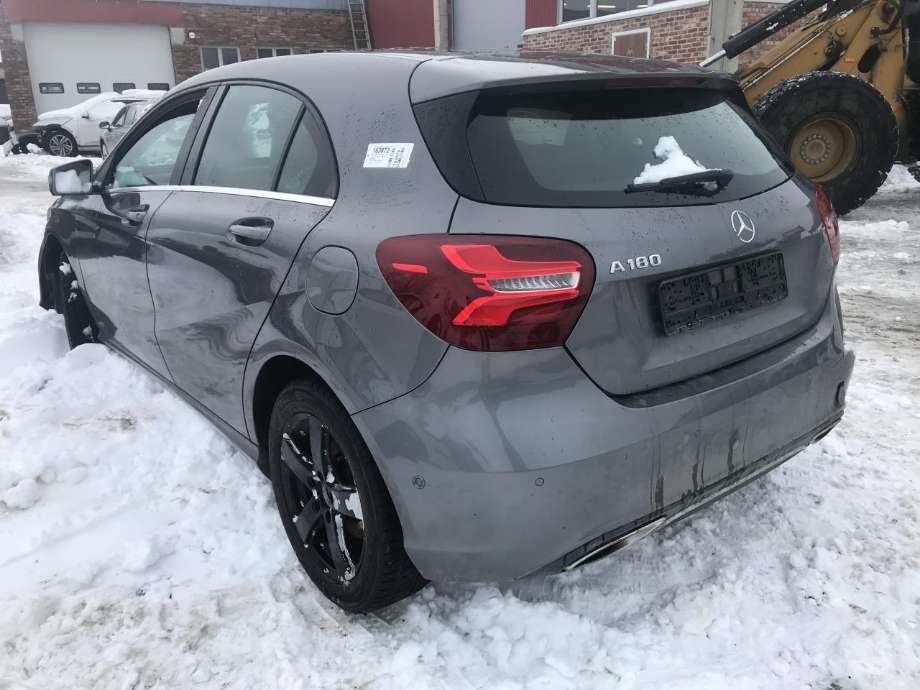 Mercedes A-Klasse 2012-2018 (W176) (W176), Motorkode: 270910, Girkassekode: